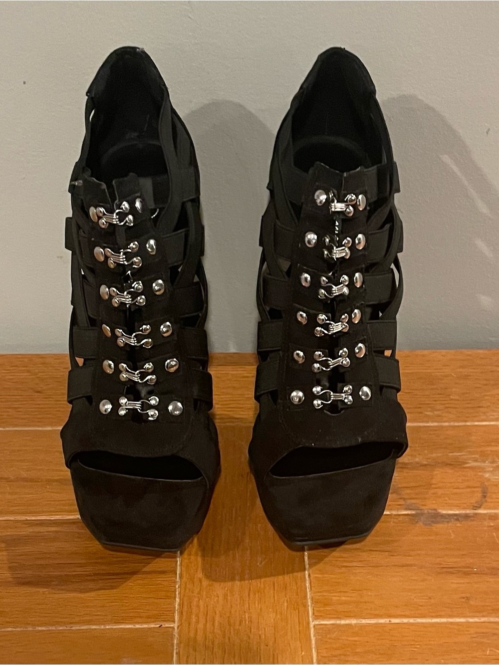 Jessica Simpson Satino black strappy platform heels NWOT! Size 7